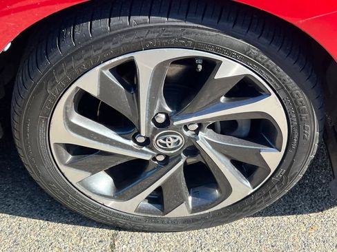 Used 2018 Toyota Corolla iM w/ Carpet Mat Package (TMS) FWD image 15