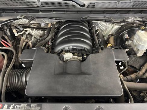 Used 2017 Chevrolet Silverado 1500 LT AWD/4WD image 12