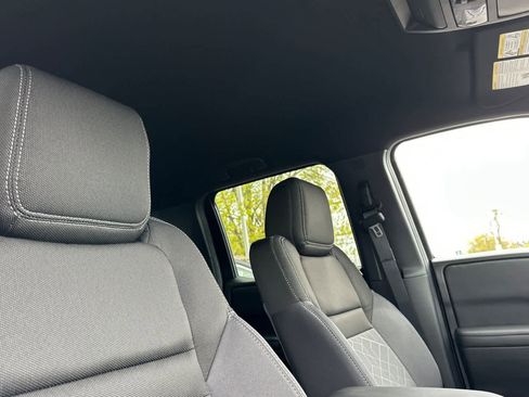 New 2026 Nissan Frontier SV image 16