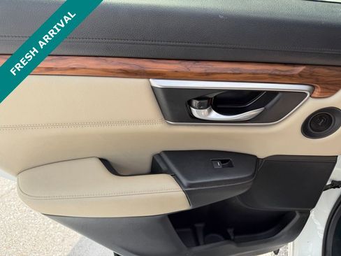 Used 2020 Honda CR-V Touring image 13