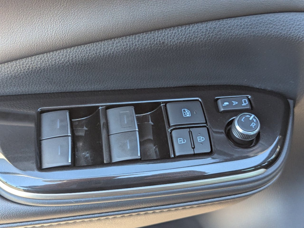 Used 2026 Toyota Crown AWD/4WD image 21