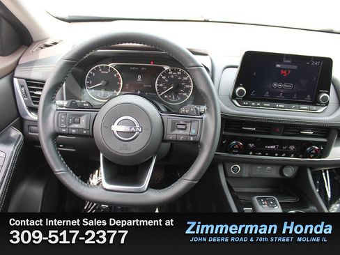 Used 2023 Nissan Rogue SV w/ SV Premium B Package AWD/4WD image 12