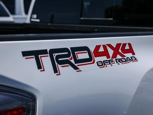 Used 2023 Toyota Tacoma TRD Sport image 17