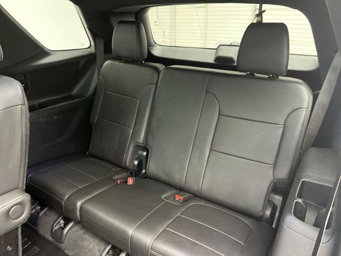 Certified 2023 Chevrolet Traverse High Country AWD/4WD image 15
