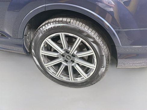 Used 2024 Audi Q7 2.0T Premium Plus w/ Premium Plus Package AWD/4WD image 32