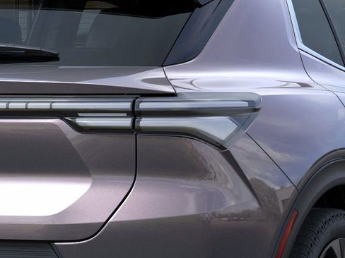 New 2026 Chevrolet Equinox EV LT image 12