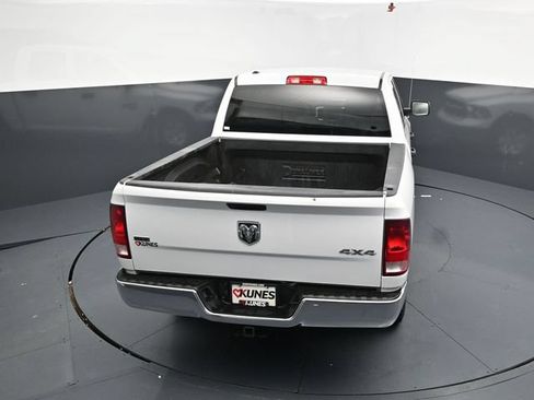 Used 2022 RAM 1500 Classic SLT AWD/4WD image 46