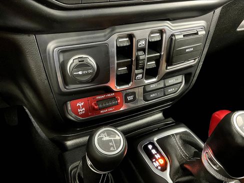 Used 2020 Jeep Wrangler Unlimited Rubicon AWD/4WD image 14