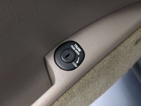 Used 2002 Buick Le Sabre Limited FWD image 22