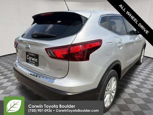 Used 2018 Nissan Rogue Sport S w/ S Appearance Package AWD/4WD image 8