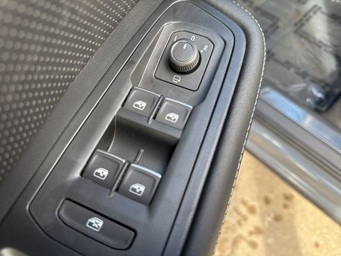 New 2026 Volkswagen Atlas Cross Sport SEL Premium R-Line AWD/4WD image 11
