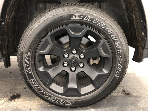 Certified 2025 RAM 1500 Big Horn AWD/4WD image 11