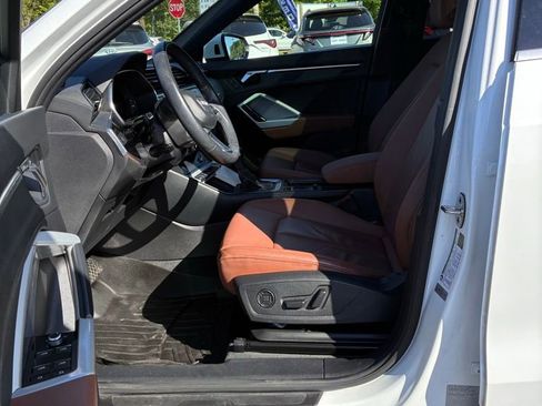 Used 2020 Audi Q3 2.0T Premium Plus AWD/4WD image 24