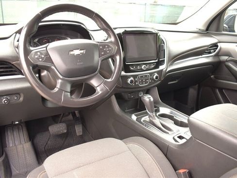 Used 2019 Chevrolet Traverse LT w/ LPO, Floor Liner Package AWD/4WD image 3