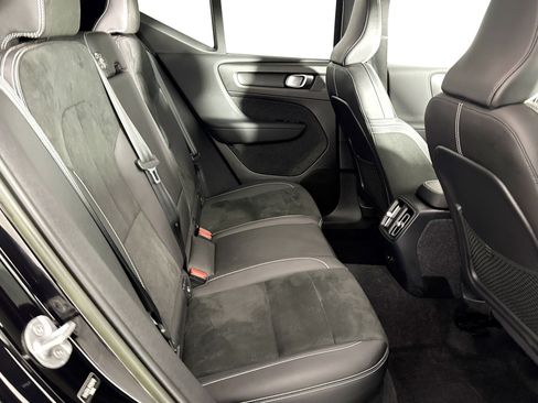 Used 2023 Volvo XC40 Recharge Plus AWD/4WD image 37