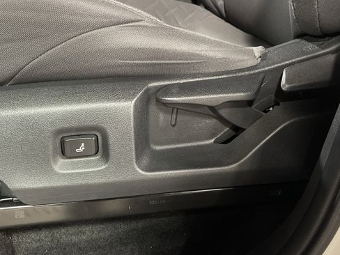 Used 2024 Toyota Tacoma SR5 image 12