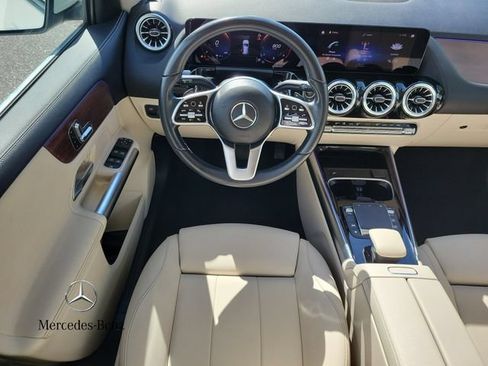 Used 2023 Mercedes-Benz GLA 250 w/ Premium Package image 14