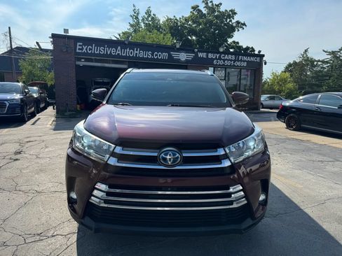 Used 2019 Toyota Highlander Limited Platinum w/ Carpet Mat Package (TMS) AWD/4WD image 9