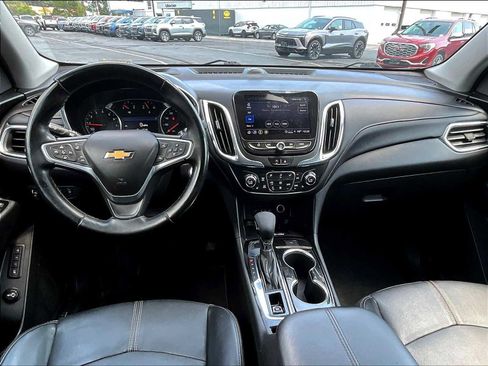 Used 2023 Chevrolet Equinox Premier image 19
