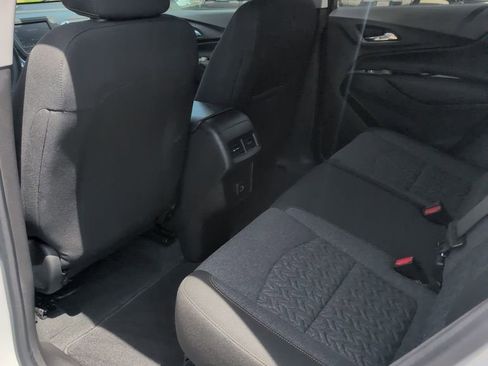 Used 2024 Chevrolet Equinox LT AWD/4WD image 11