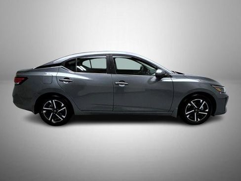 Certified 2025 Nissan Sentra SV w/ Trunk Package image 4