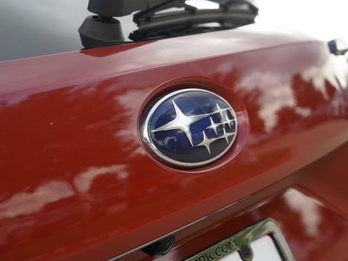 Used 2024 Subaru Crosstrek 2.0i Premium AWD/4WD image 12