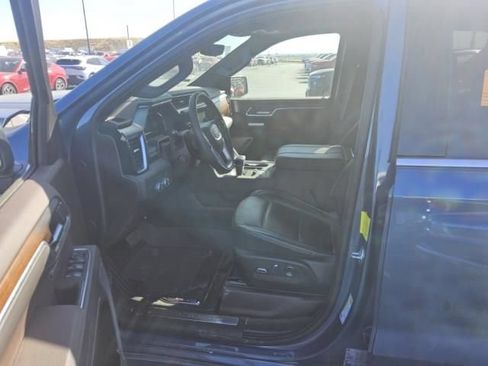 Used 2025 GMC Sierra 1500 Denali w/ Denali Reserve Package AWD/4WD image 5