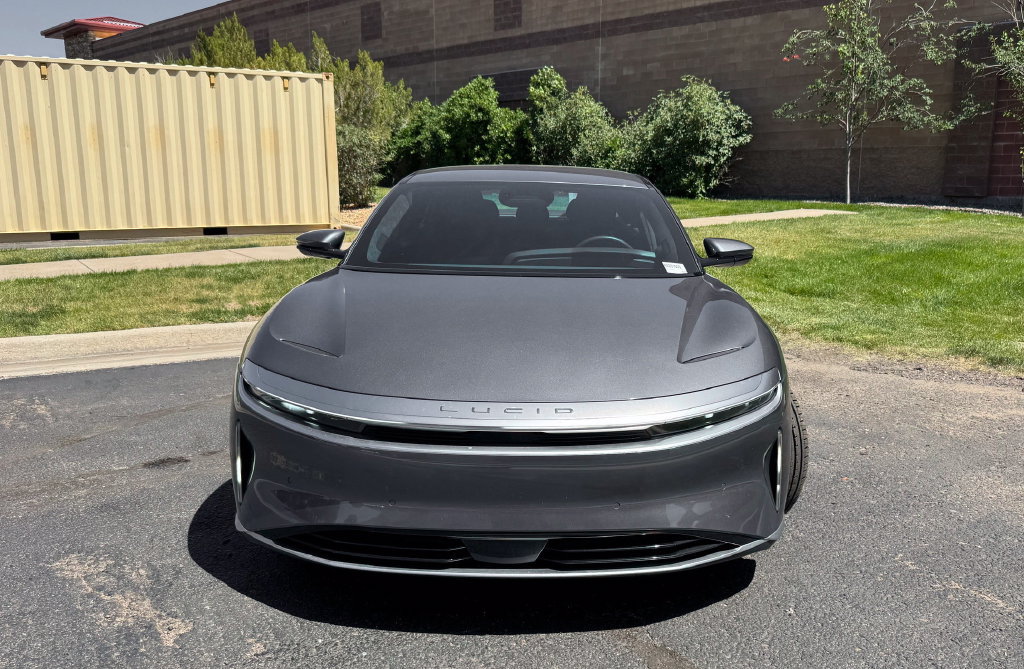 Used 2024 Lucid Air Touring AWD/4WD image 3