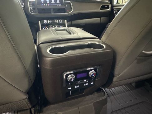 Used 2021 GMC Yukon SLT w/ SLT Luxury Plus Package AWD/4WD image 24