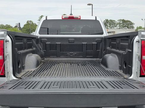 Used 2015 Chevrolet Colorado Z71 RWD image 27