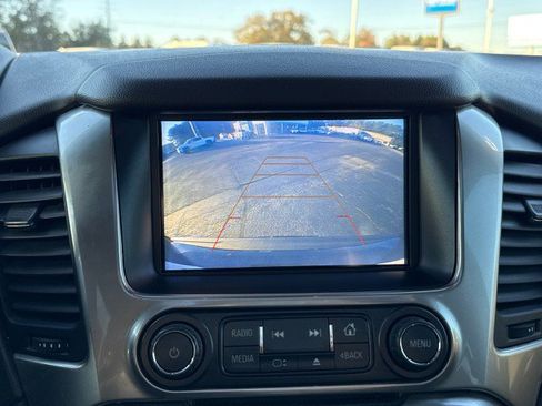 Used 2018 Chevrolet Suburban Premier image 30