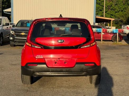 Used 2020 Kia Soul LX FWD image 4