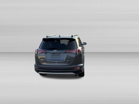 Used 2018 Toyota RAV4 XLE w/ Plus Extra Value Package FWD image 6