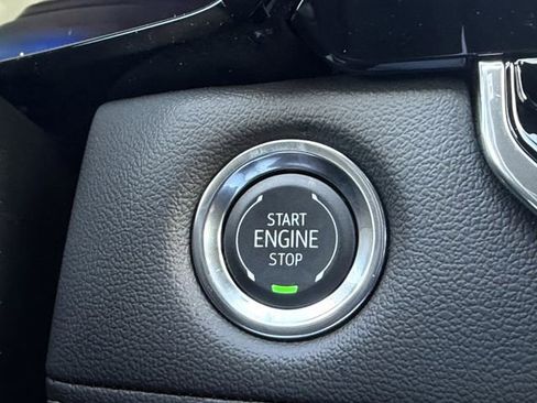 New 2025 Chevrolet Colorado LT RWD image 22