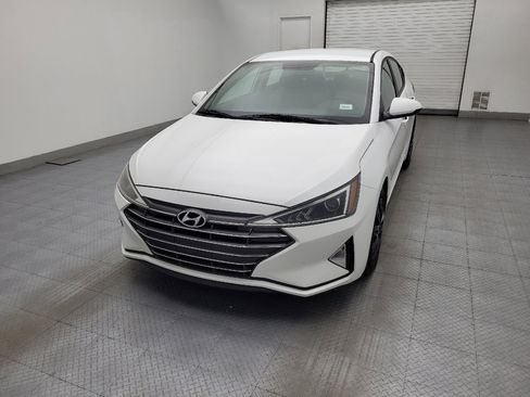 Used 2019 Hyundai Elantra SE image 15