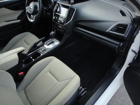 Used 2020 Subaru Impreza 2.0i Premium image 15