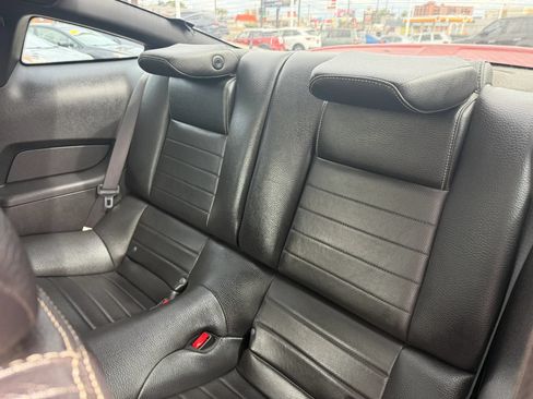Used 2011 Ford Mustang Premium w/ 202A Rapid Spec Order Code RWD image 11