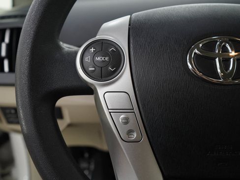 Used 2015 Toyota Prius Two FWD image 22