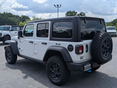 Used 2023 Jeep Wrangler Unlimited w/ 8.4" Radio Group AWD/4WD image 7