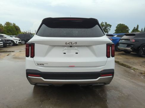New 2026 Kia Sorento S FWD image 7