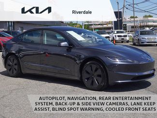 Used 2025 Tesla Model 3 Long Range RWD video 1