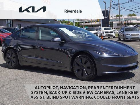 Used 2025 Tesla Model 3 Long Range RWD image 1