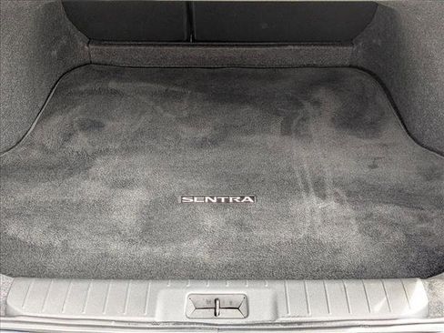 Used 2024 Nissan Sentra S image 6