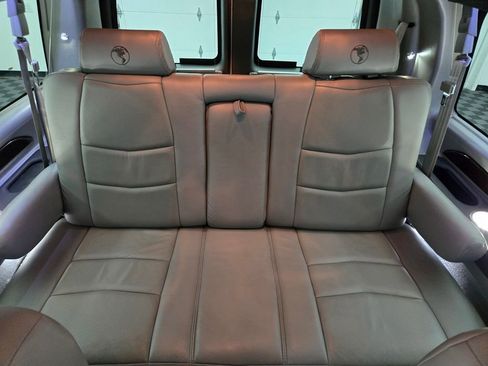 Used 2020 GMC Savana 2500 image 45