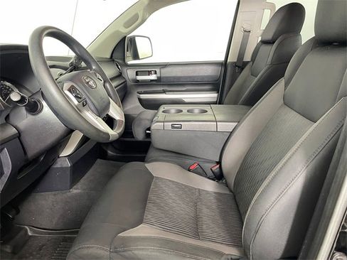 Used 2017 Toyota Tundra SR5 image 2