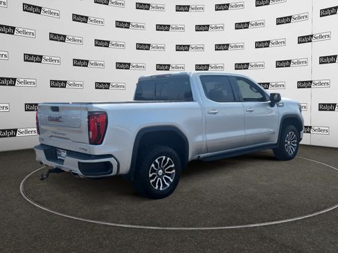 Used 2022 GMC Sierra 1500 AT4 w/ AT4 Premium Package AWD/4WD image 6