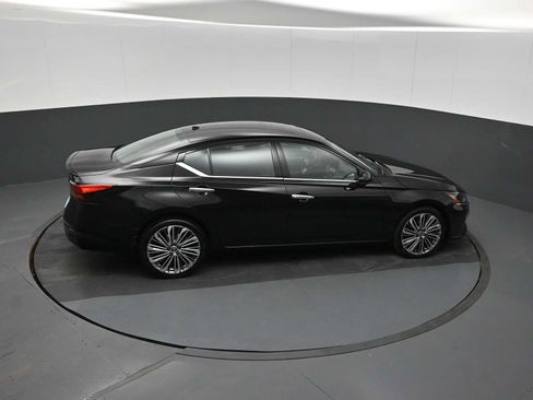 Used 2023 Nissan Altima 2.5 SL AWD/4WD image 17