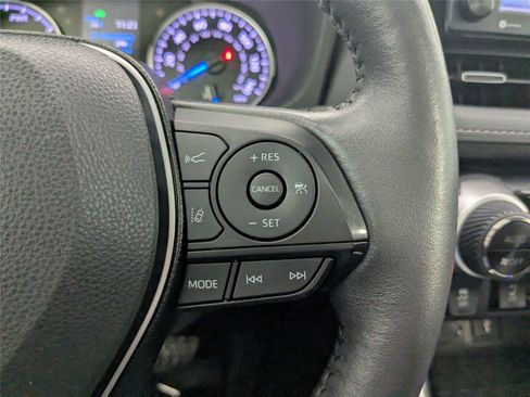 Used 2021 Toyota RAV4 XLE Premium AWD/4WD image 20