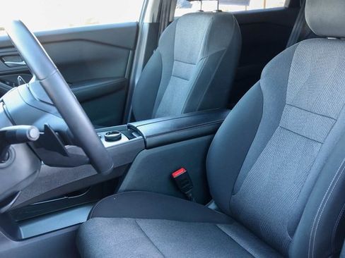 Used 2025 Nissan Rogue SV image 12