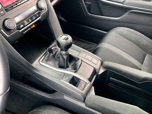 Used 2019 Honda Civic Sport image 17